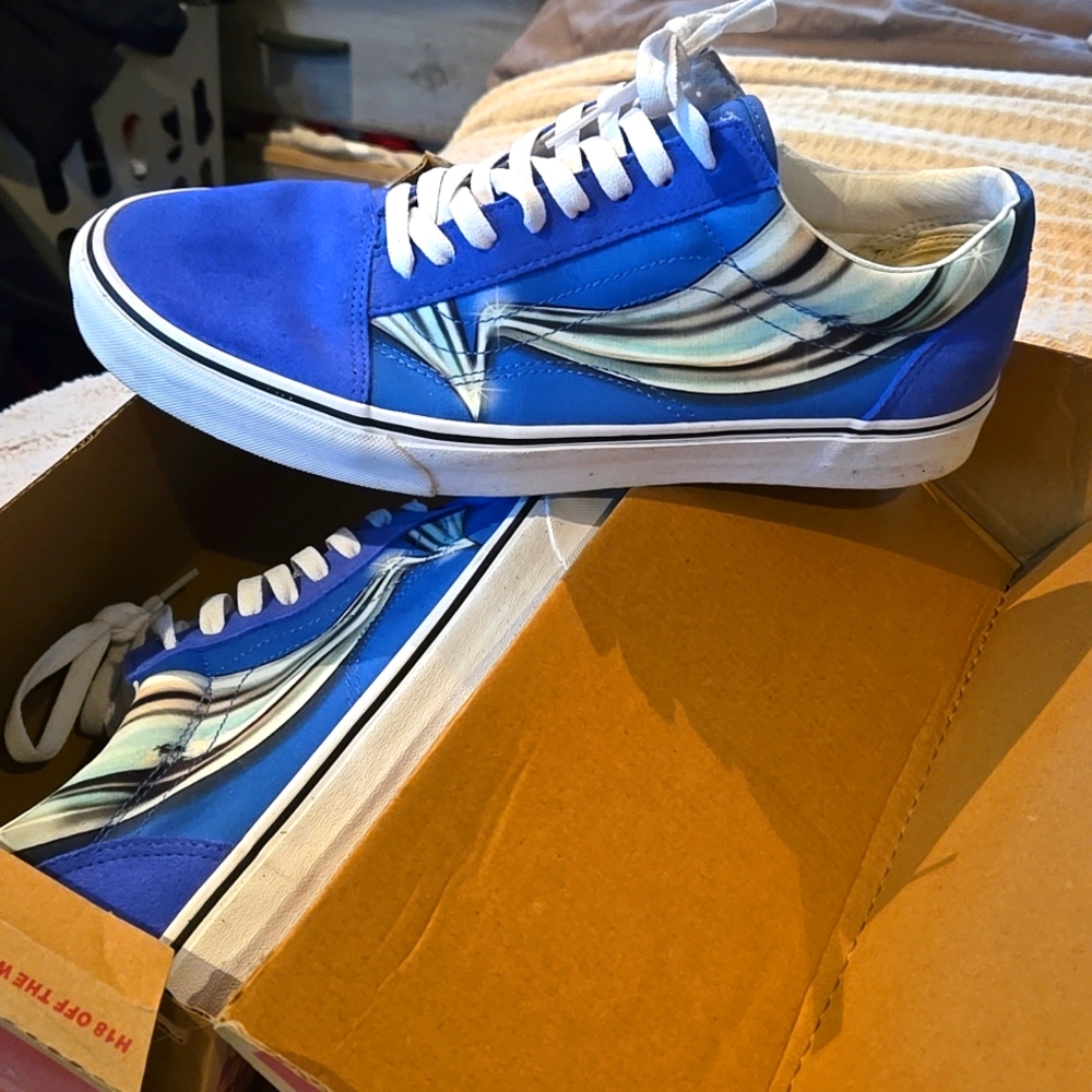 Mens vans size 13, like new